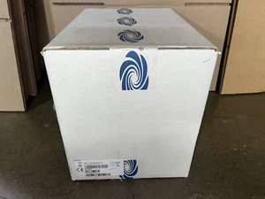 Sistema de gestión de cables Crestron FlipTop serie FT2, tamaño 202, eléctrico, negro - Imagen 1 de 2
