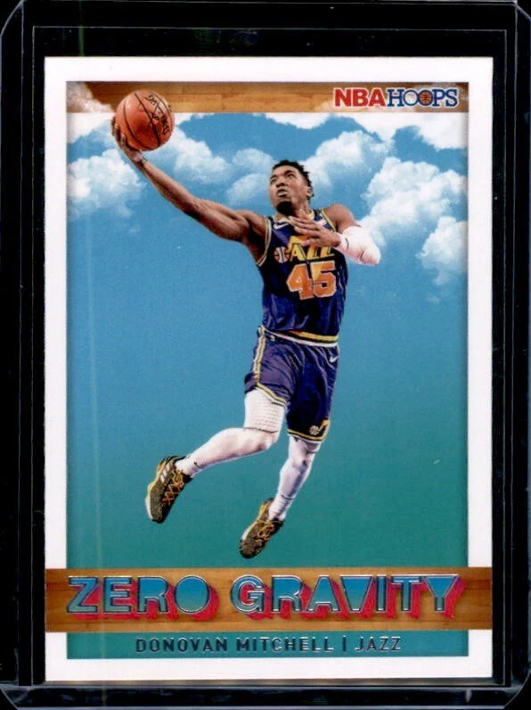 2019-20 Panini NBA Hoops - Zero Gravity #8 - Donovan Mitchell - Image 1 of 1