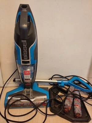 Limpiador de pisos húmedo y seco multi-superficie BISSELL CrossWave 3 en 1 Foto 1 de 4