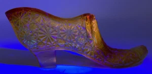 Fenton Daisy and Button Glass Shoe Glows Red Cadmium 5" Vintage - Picture 1 of 8