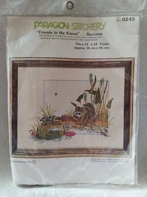 PARAGON STITCHERY NEEDLECRAFT FRIENDS IN THE FOREST RACCOON # 0245 - Image 1 of 4