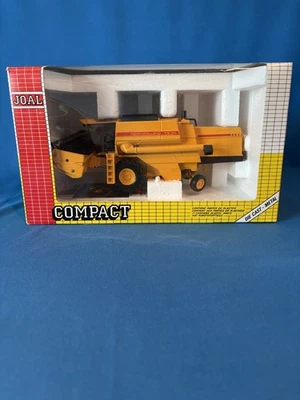 Cosechadora compacta New Holland TX-34 1/42 JOAL #240 metal fundido a presión / España Foto 1 de 4