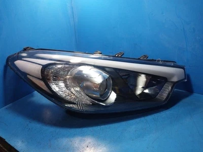 Kia Cerato Yd, Right Headlamp - image 1 of 4