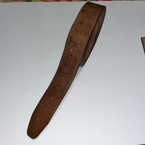 Cintura vintage TOOLED pelle bovina 37-48” artigianale foglia floreale - Foto 1 di 8