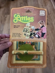 Vintage 1980 Mattel The Littles Rugs & Pictures New - Picture 1 of 4