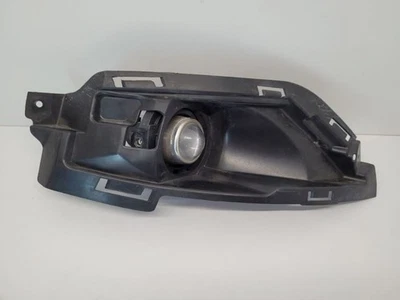 Chrysler 200 2015-16 conductor antiniebla sedán parachoques montado 55112639AA        Foto 1 de 4