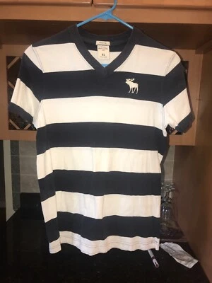 CAMISETA ABERCROMBIE NIÑOS TALLA XL AZUL/BLANCO CUELLO EN V RAYAS MUSCULOSAS NIÑOS ARCO-2* Foto 1 de 4