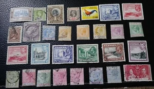 Lote de estampillas de franqueo de ciprés, Ceilán y Chile. tienda de estampillas de sal. - Imagen 1 de 3