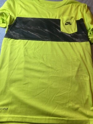 Boys Nike DRI FIT T-Shirt,  Neon color Size XL, Short Sleeve  13 to 15 yrs - Image 1 of 4