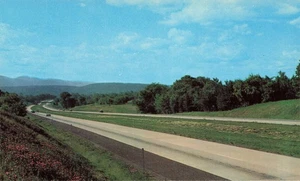 Postcard New York State Thruway Looking North 89 Mile Marker North of Paltz Exit - Picture 1 of 2