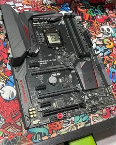 ASUS MAXIMUS VIII HERO Intel Z170 ATX 1151 - Imagen 1 de 2