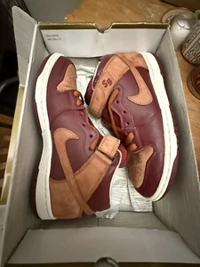 Size 10 - Nike Dunk Pro SB Mid Red - Picture 1 of 10