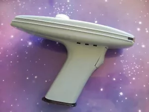 Star Trek Wrath Of Khan Starfleet Phaser Electronic Light & Sound Playmates - Bild 1 von 10