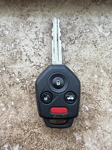 OEM SUBARU REMOTE HEAD KEY FOB FCC: CWTB1G077  "G" CHIP GRAY POD EXCELLENT! - Picture 1 of 3