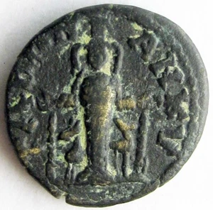Ancyra, Frigia_Faustina Junior Augusta_147 - 175 AD_AE19_STATUA CULT - Foto 1 di 2