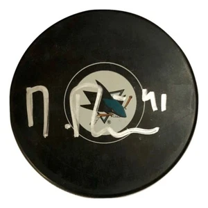 Disco de Hockey MIRCO MUELLER AUTOGRAFIADO A MANO FIRMADO A MANO CON CERTIFICADO DE AUTENTICIDAD - Imagen 1 de 4