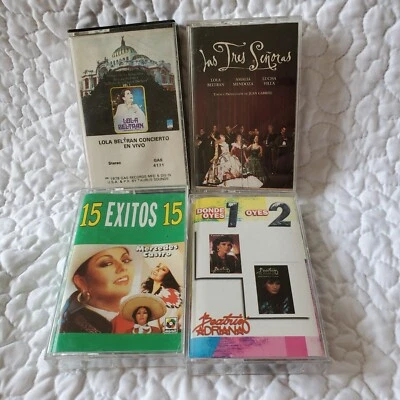 LAS TRES SEÑORAS Y MAS	LAS TRES SEÑORAS CANTAN A JUANGABRIEL	CASSETS	1996	EMI LA - Image 1 of 4