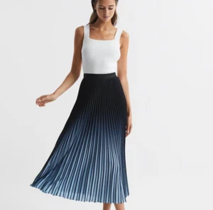 REISS Marlie Ombre Pleated Midi Skirt - BNWT - size UK6 / US2 / EU34 - RRP $325 - Picture 1 of 7