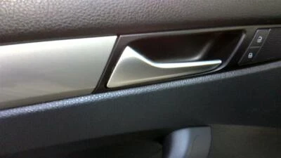 Manija de puerta interior usada se adapta a: Volkswagen Passat 2014 grado A Foto 1 de 4