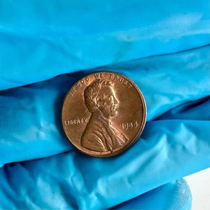 Very Nice 1984-P Lincoln Memorial Cent | Off Center | Presents Well - Picture 1 of 8