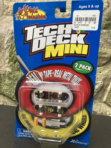 Vintage 1999 Tech Deck Mini Fingerboard 2 Pack World Industries MOC Flame Boy Cover