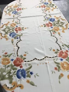 Tovaglia panna taglio floreale 104 x 70 più 12 tovaglioli finitura satinata - Foto 1 di 8
