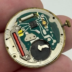 27.4mm Men’s Eterna ETA 555.115 Quartz Watch Movement Vintage UNTESTED PARTS - Picture 1 of 17
