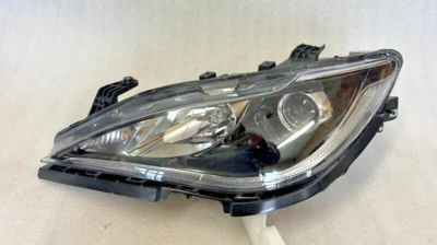 Faro izquierdo HID para conductor Chrysler Pacifica/Voyager 2017-2020 con DRL OE Foto 1 de 4
