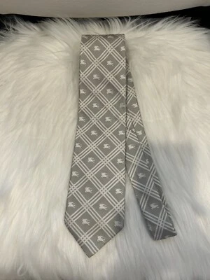 Corbata de cuello para hombre BURBERRY Check 100 % seda de segunda mano - gris y blanca  Foto 1 de 4