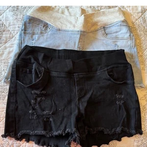 Pantalones cortos de mezclilla de maternidad desgastados dobladillo deshilachado panel elástico para mujer talla grande - Imagen 1 de 7
