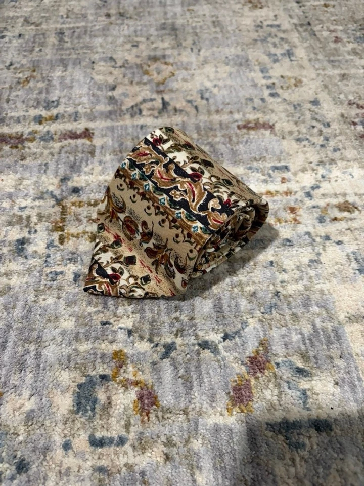 Vintage GAP 100% Silk Paisley Tapestry Necktie Made in USA 90s Mens Classic - Image 1 of 4