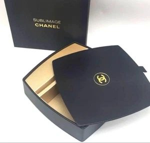 CHANEL Specchio Trucco Scatola Sublimazione Specchio Portagioie Nero Nuovo dal Giappone - Foto 1 di 6