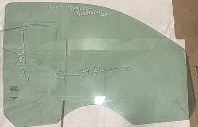 02-09 Chevrolet Trailblazer Door Window Glass passenger rightFront - Image 1 of 4