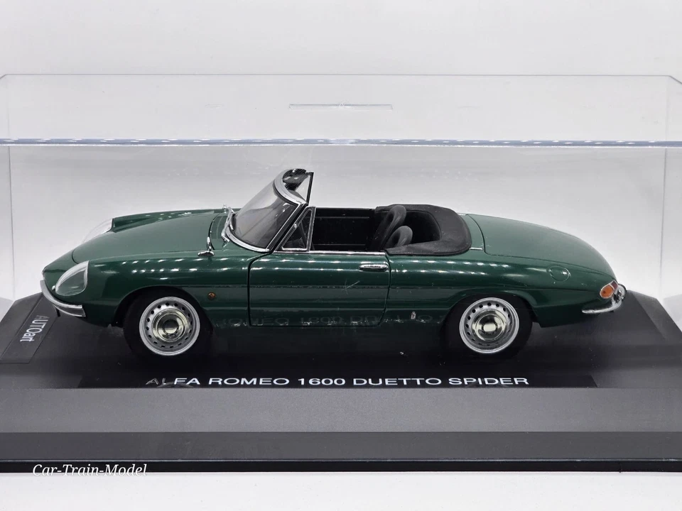 Alfa Romeo 1600 Duetto Spider - AUTOart 1:18 1/18 - Immagine 1 di 4