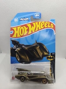 Hot Wheels DC Batman Batmobile Gold Diecast Maßstab 1:64 Batman Serie #4/5 Neu - Bild 1 von 1