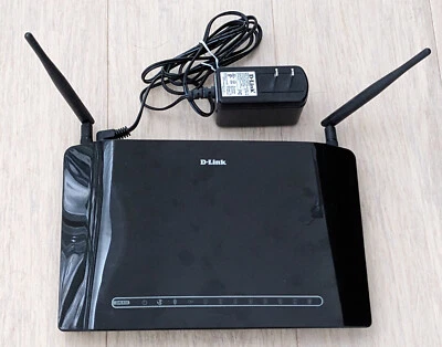 D-link Wireless Router DIR-632 - 8 Ethernet 10/100 Ports and WiFi  - working - Image 1 of 4