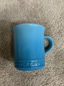 Le Creuset cremefarbene Kaffee Tee Becher Trinkgeschirr türkis blau grün - Bild 1 von 5
