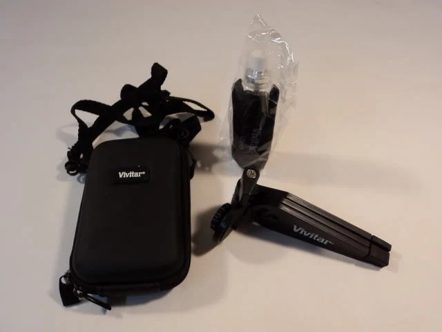 Vivitar Slim Digital Camera Starter Kit Hard Shell Case Mini Tripod VIV-SK-100 - Image 1 of 1