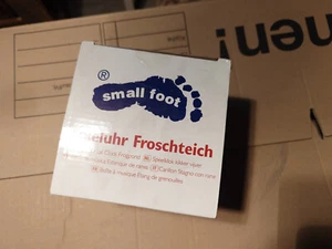 Musikspieldose Spieluhr Froschteich mit tanzenden Fröschen Kinderuhr Musikuhr - Bild 1 von 7