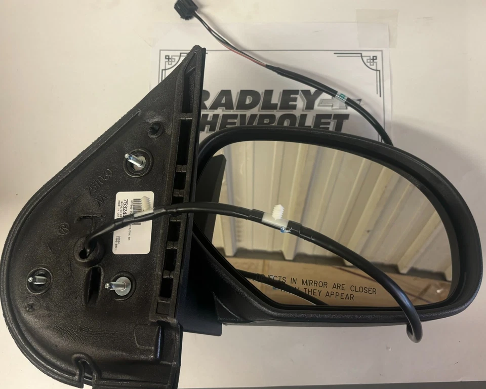 NEW GM OEM DOOR SIDE REAR VIEW- MIRROR ASSY RIGHT- GENERAL MOTORS GMC 20809948 - Image 1 of 1