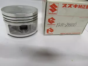 OEM Suzuki STANDARD Piston 12111-24400 NOS NEW ALT185 LT185 1984 1985 1986 1987 - Picture 1 of 3