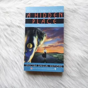Robert Charles Wilson A Hidden Place Spectra Special Editions - Picture 1 of 7