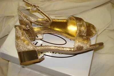 NUEVO EN CAJA Dorado STEVE MADDEN JIRENE SANDALIA TACÓN BLOQUE ZAPATOS DE VESTIR Juvenil Niña Talla 2 Foto 1 de 3