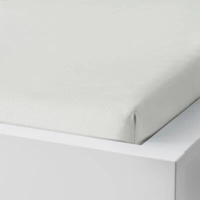 Fitted sheet and Matress protector set - Image 1 of 4