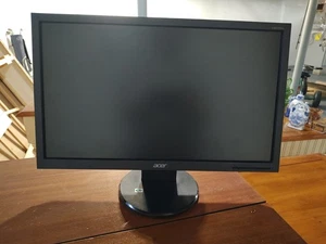 Acer V203H 20-inch Black LCD Widescreen Flat Panel Monitor - Picture 1 of 3