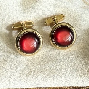 Swank Red Moonglow Lucite Cabochon Gold Plated Vintage 60s Cufflinks Mid Century - Picture 1 of 7