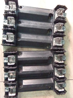 批量 2 件 Eaton Bussman H60030-3PR 保险丝座 600v-30A — 第 1/3 张图片