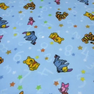 Tessuto Microfleece Fleece Disney Winnie Pooh blu colorato tessuto con licenz... - Foto 1 di 6