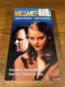 Faszinierter VHS Videorecorder Videoband Film Hoodie Foster John Lithgow VERSIEGELT - Bild 1 von 6