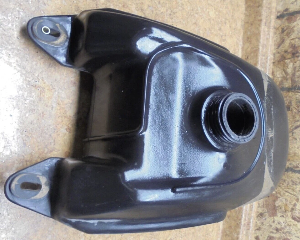 2001 2002 Yamaha ATV Bear Tracker YFM250 YFM 250 Fuel Gas Tank Petrol 4Wheeler - Image 1 of 3